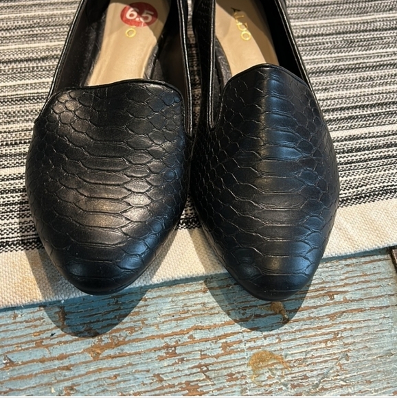 ALDO 6.5 flats - Picture 2 of 2